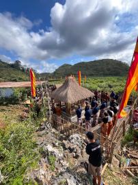 UPACARA ADAT JAMASAN WATU MBAH MELIK